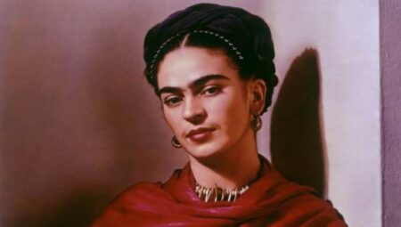 Frida Kahlo otoportresini beğenmeyip çöpe atmıştı! Açık artırmayla rekor fiyata satıldı