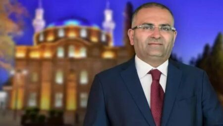 Ramazan’ın huzuru “Erkan Aydın’la Bursa’da Ramazan” ile ÜLKE TV’de yaşanıyor