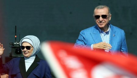 Emine Erdoğan’dan ‘Büyük İstanbul Mitingi’ paylaşımı: Bitmeyen sevdamız İstanbul!
